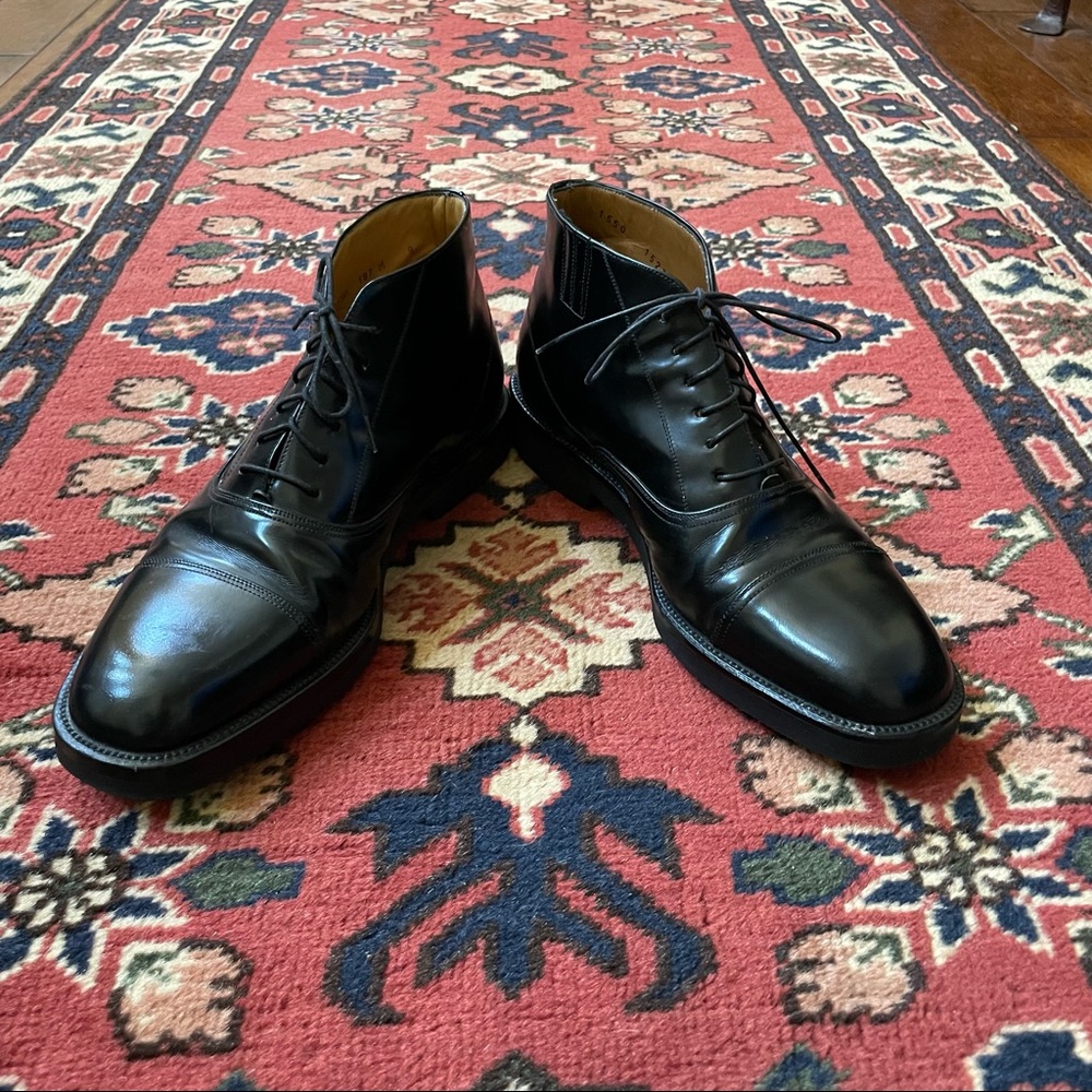 Mezlan Leather Chukka Boots